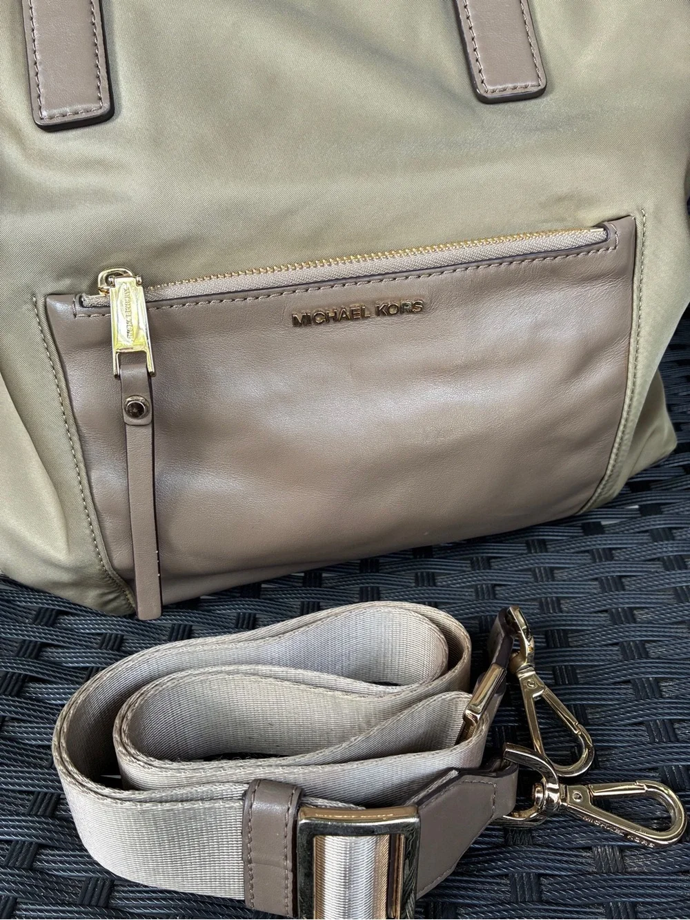 MICHAEL KORS BAG,Michael Kors Beige and Tan Leather-Trim Tote
